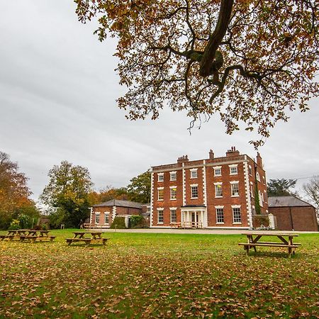 Yha Chester Trafford Hall Dunham-on-the-Hill ภายนอก รูปภาพ