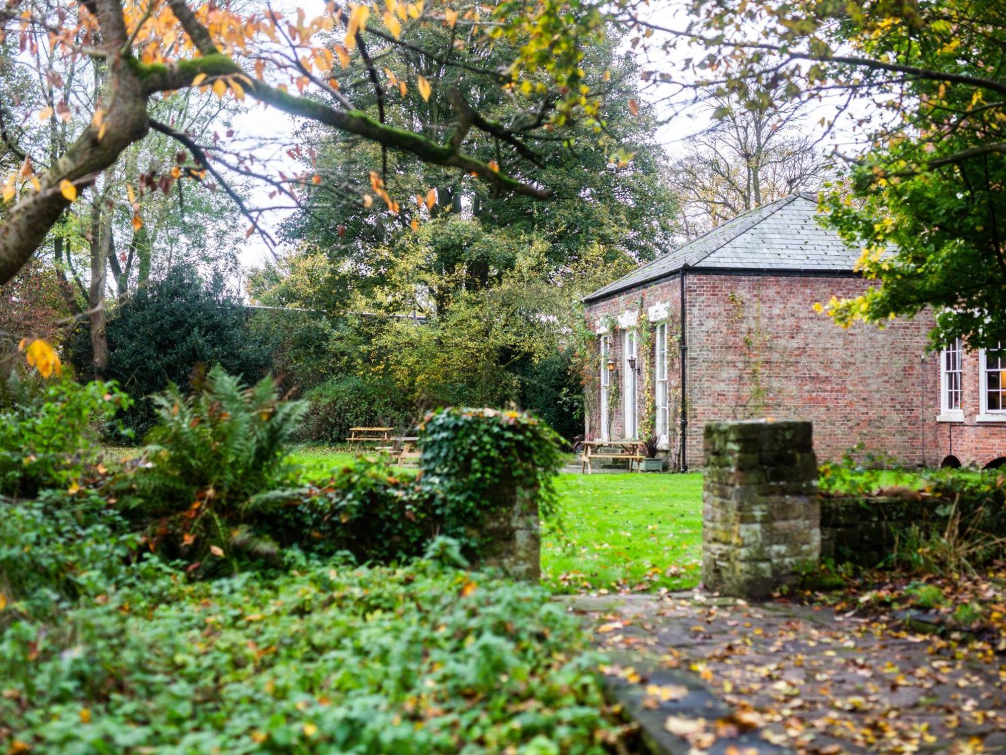 Yha Chester Trafford Hall Dunham-on-the-Hill ภายนอก รูปภาพ