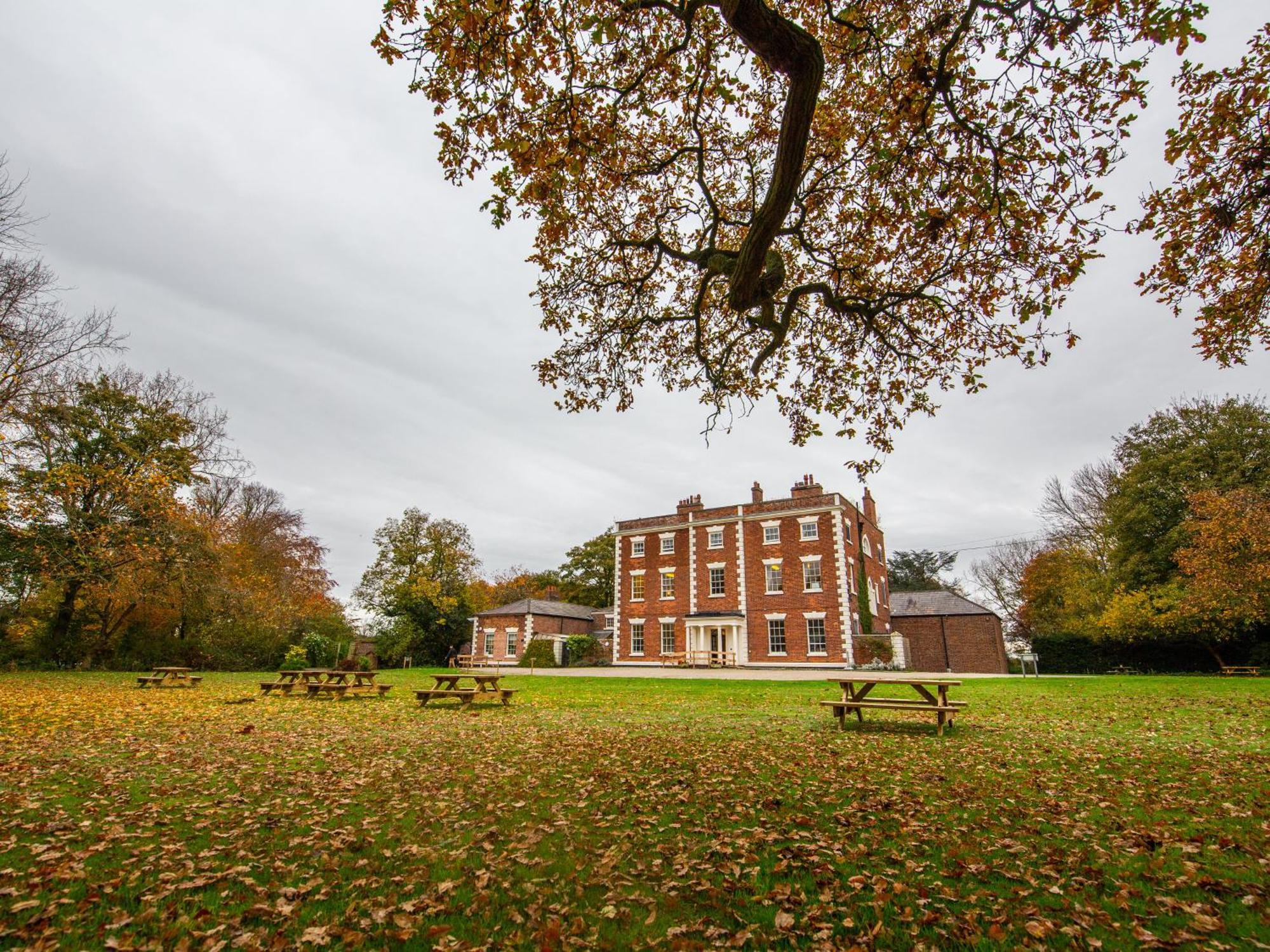 Yha Chester Trafford Hall Dunham-on-the-Hill ภายนอก รูปภาพ