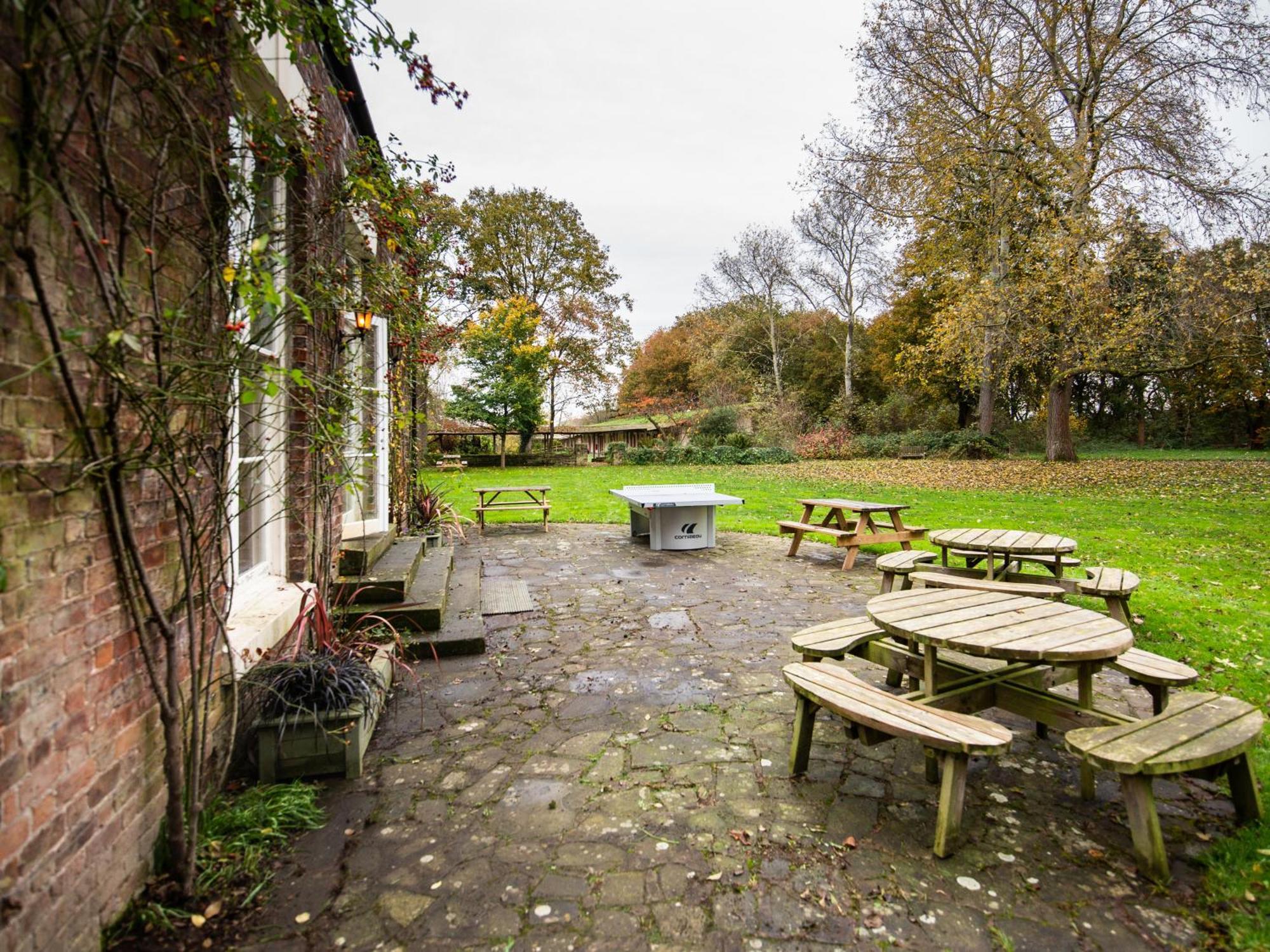 Yha Chester Trafford Hall Dunham-on-the-Hill ภายนอก รูปภาพ