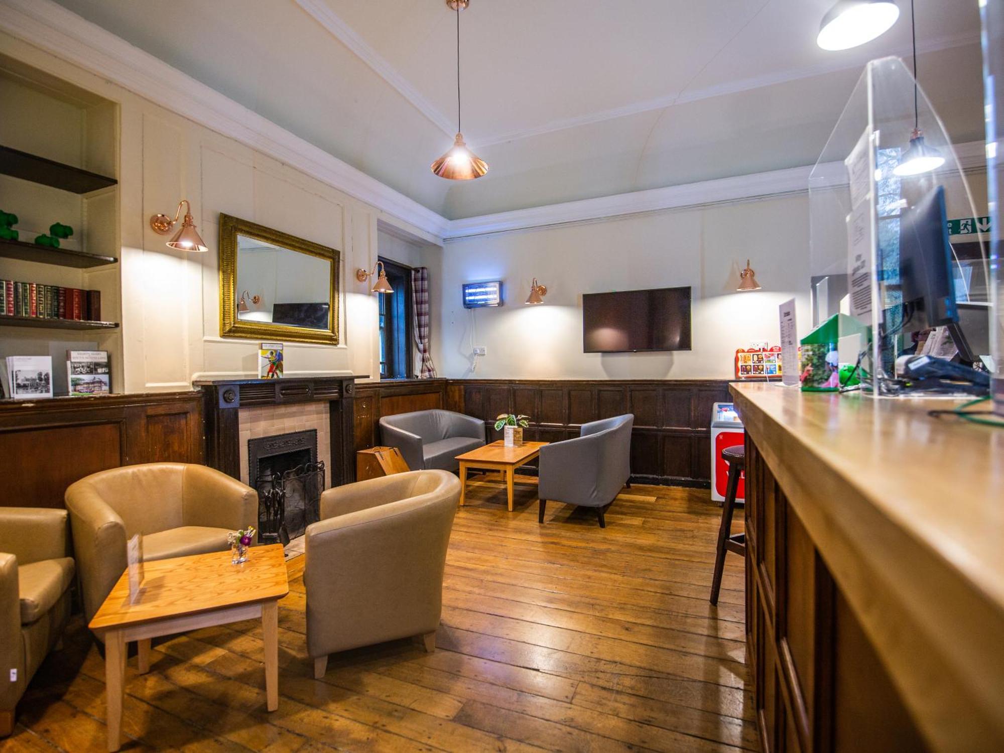 Yha Chester Trafford Hall Dunham-on-the-Hill ภายนอก รูปภาพ