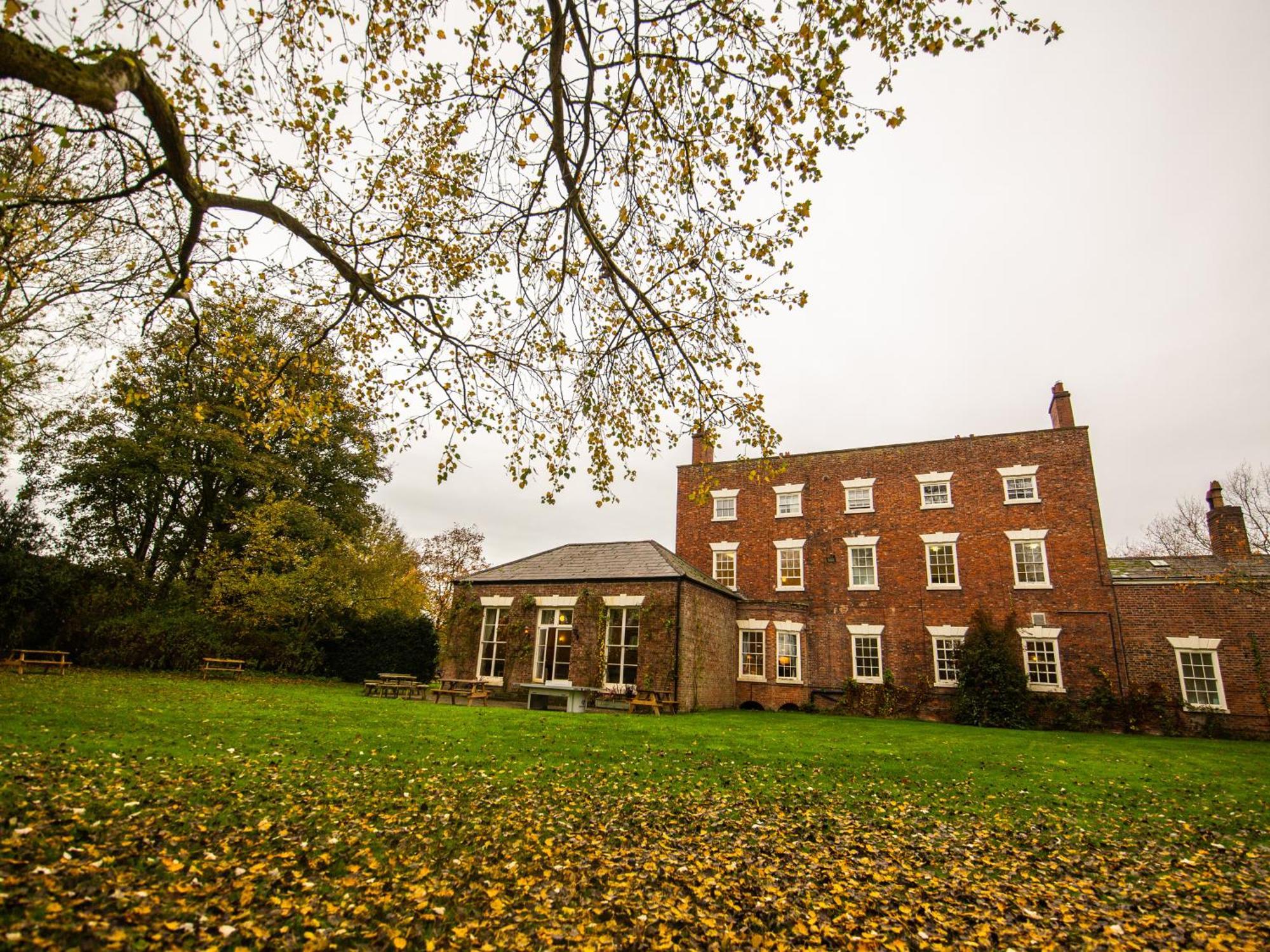 Yha Chester Trafford Hall Dunham-on-the-Hill ภายนอก รูปภาพ