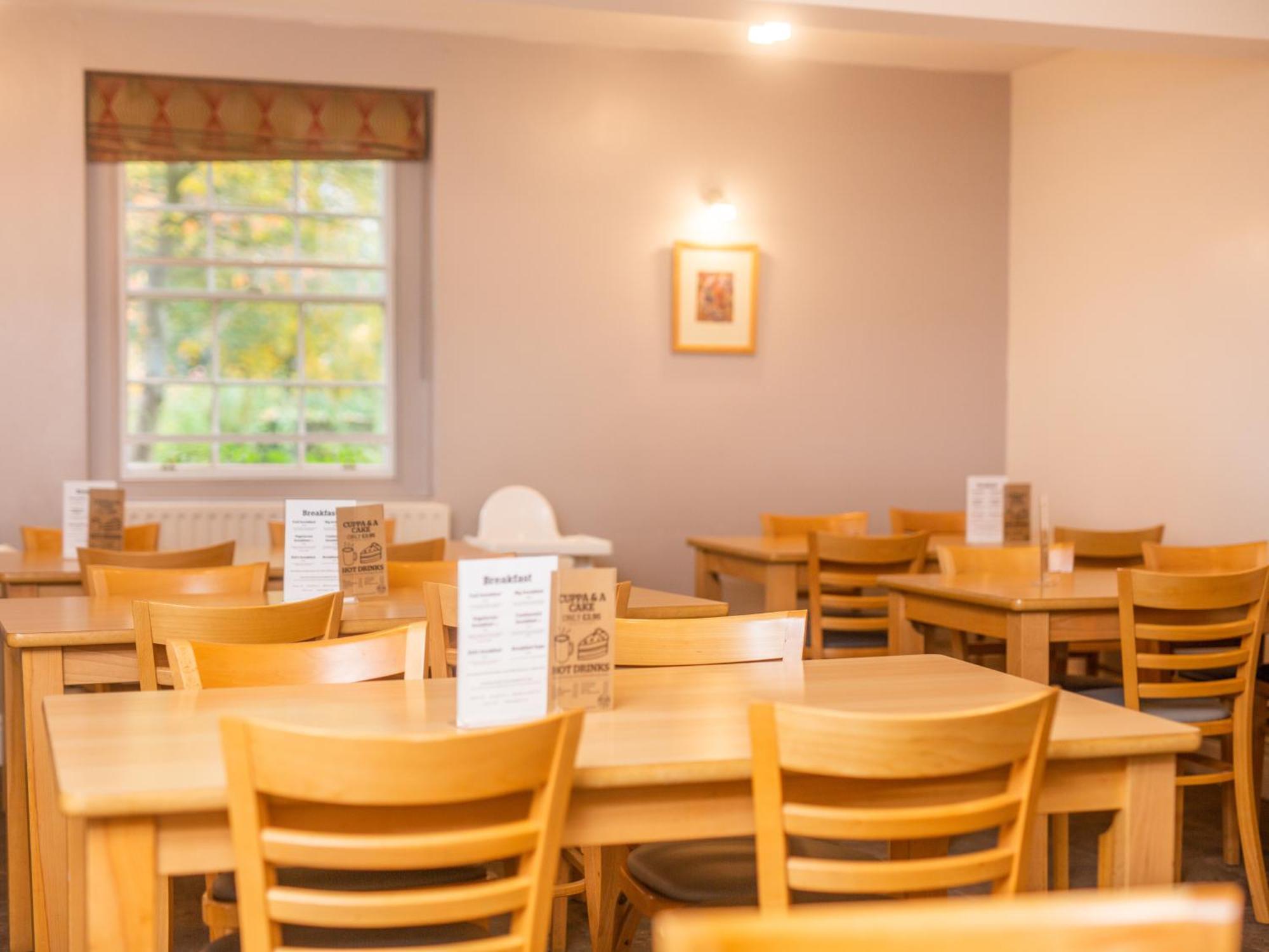 Yha Chester Trafford Hall Dunham-on-the-Hill ภายนอก รูปภาพ
